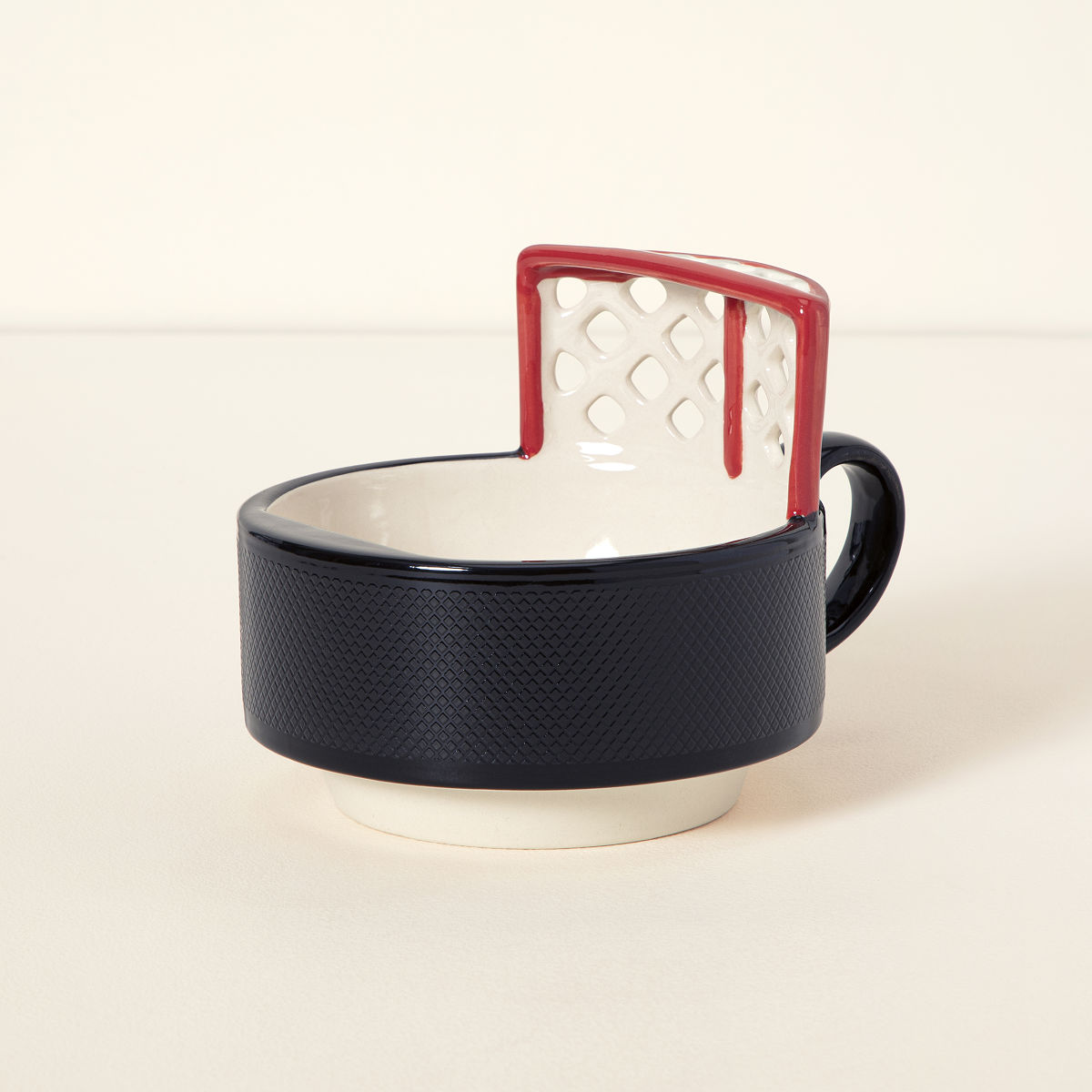 Playful Sports Mug - The Hockey Mug with a Net