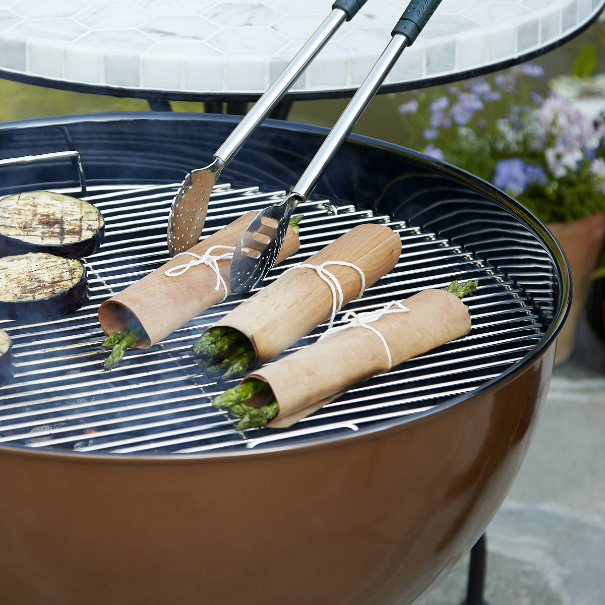 Uncommon Goods | Cedar Wood - Flavor Infusing Grilling Wraps