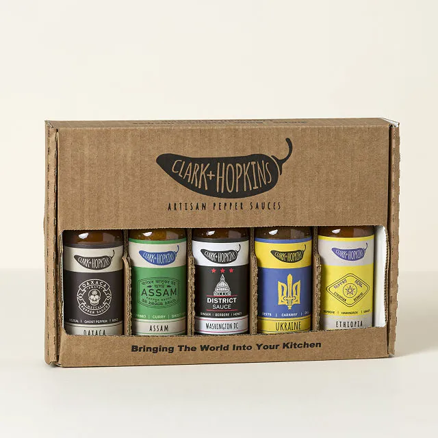 Goods GLOBAL HOT SAUCE GIFT BOX