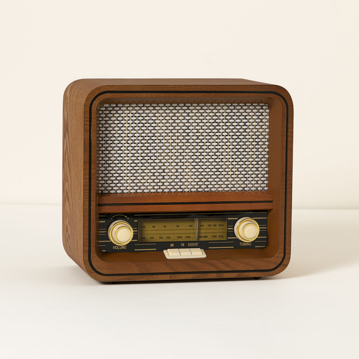 Throwback Speaker with Bluetooth & Radio - Vintage Inspired Speaker