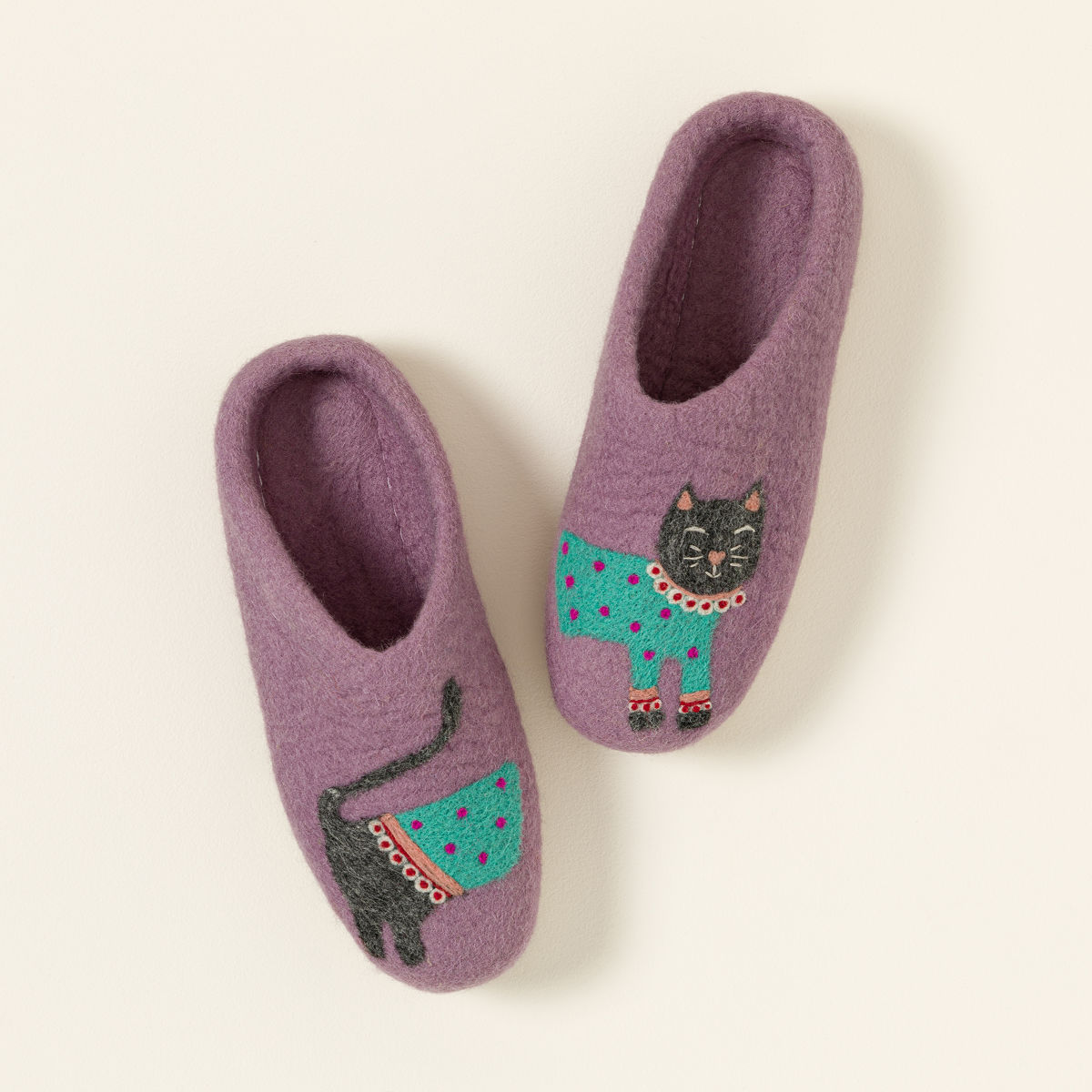 Cat Purrson's Slippers - Medium (8-8.5)