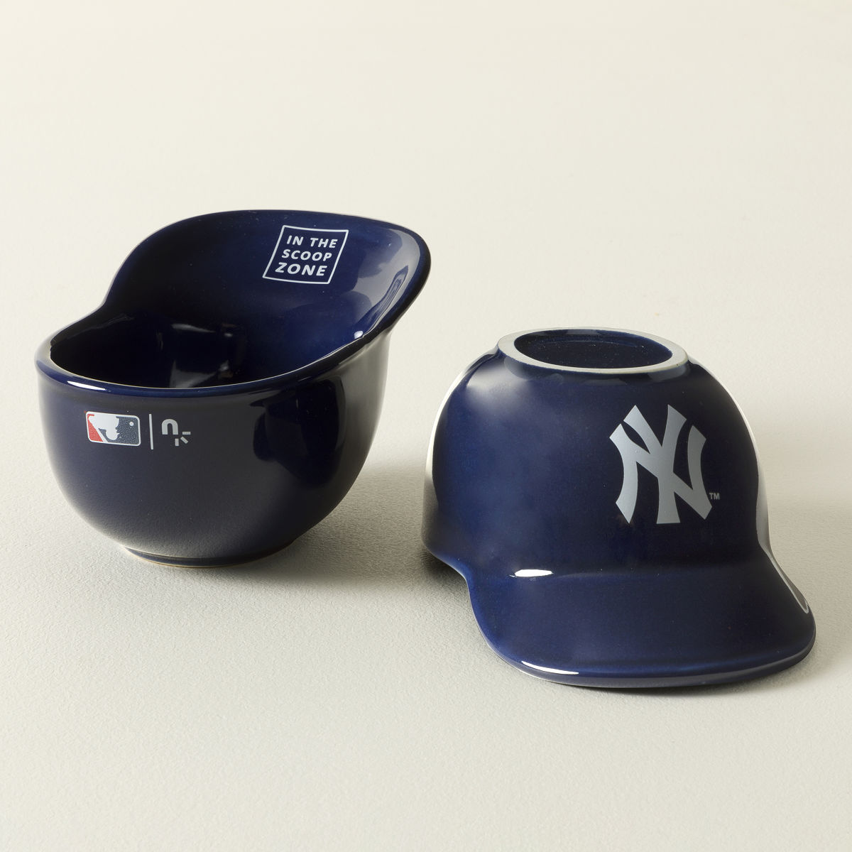 MLB Sundae Slugger Ceramic Ice Cream Bowl Set - New York Yankees