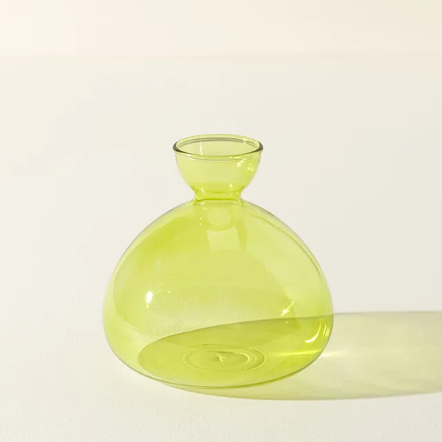 Avocado Vase - Mellow Yellow