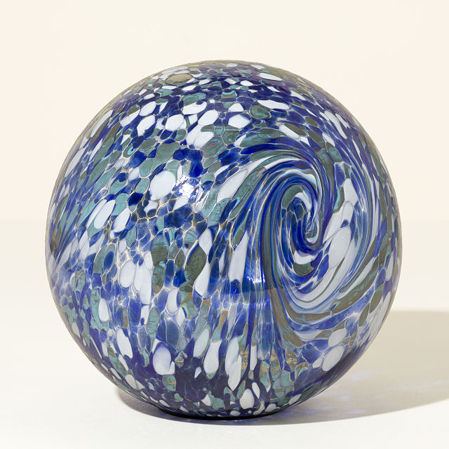 Solar Garden Globe Lights