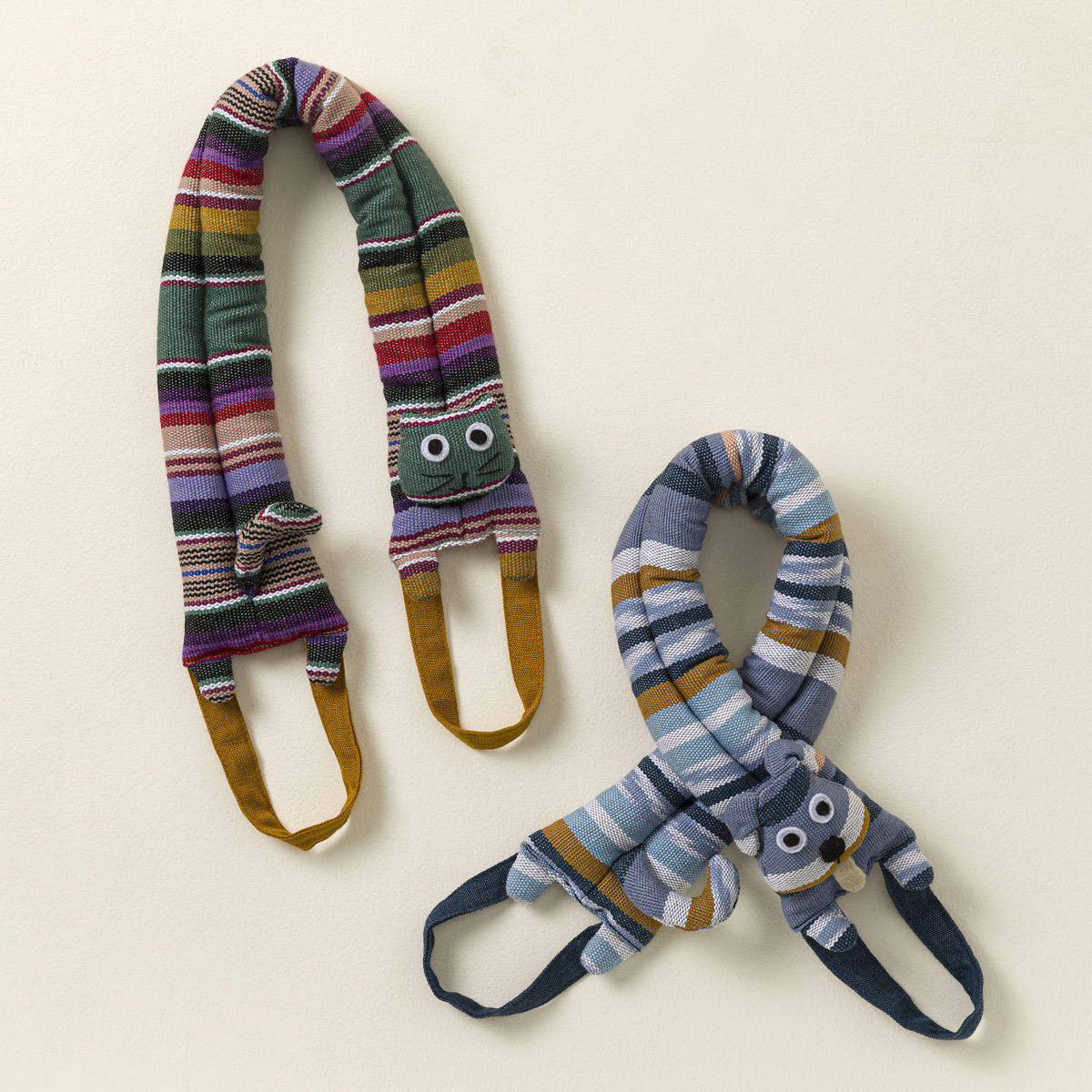 Wags & Whiskers Heating and Cooling Wrap