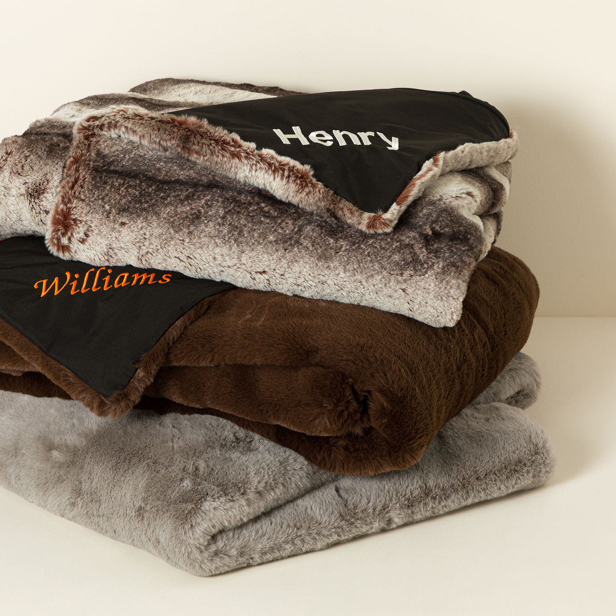 Uncommon Goods | Standard Lap Faux Fur Non-Personalized