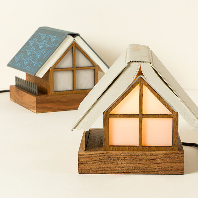 Cozy Cottage Book Stand & Lamp