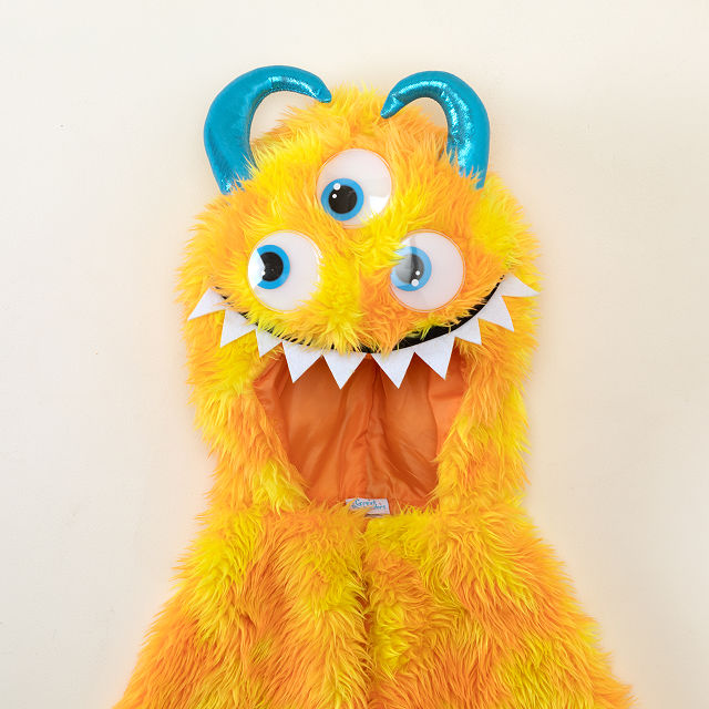 dress up & pretend play