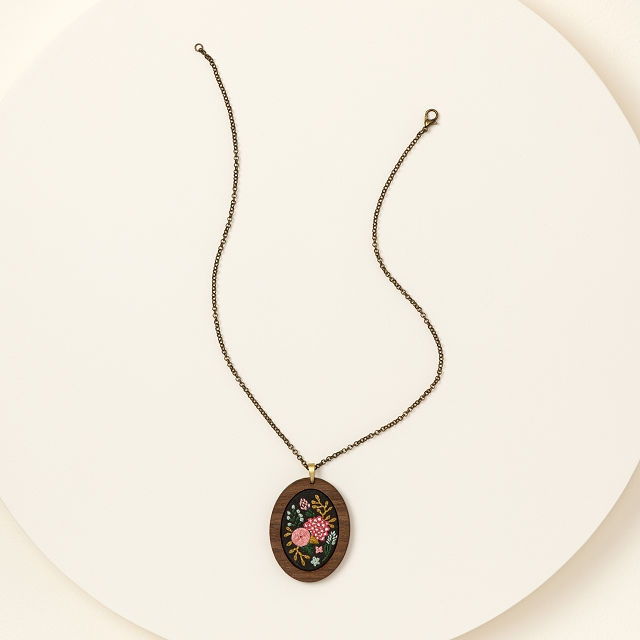 Learn Embroidery Pendant Kit with Hoop