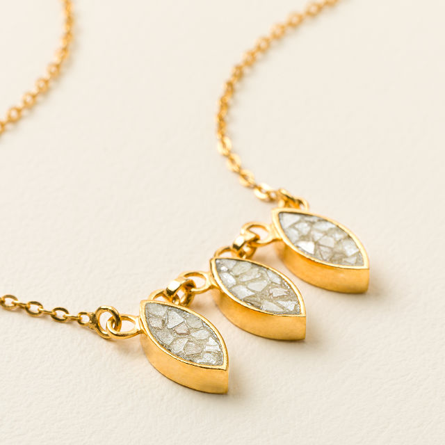 Sliced Raw Diamond Trio Necklace