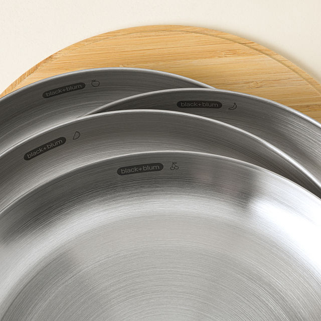 All-You-Need Picnic Plates Set