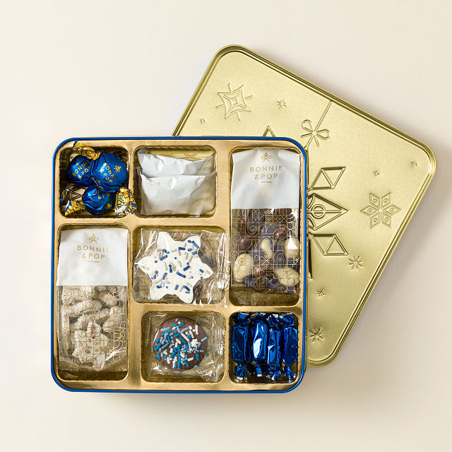 Winter Snowflake Treat Tin