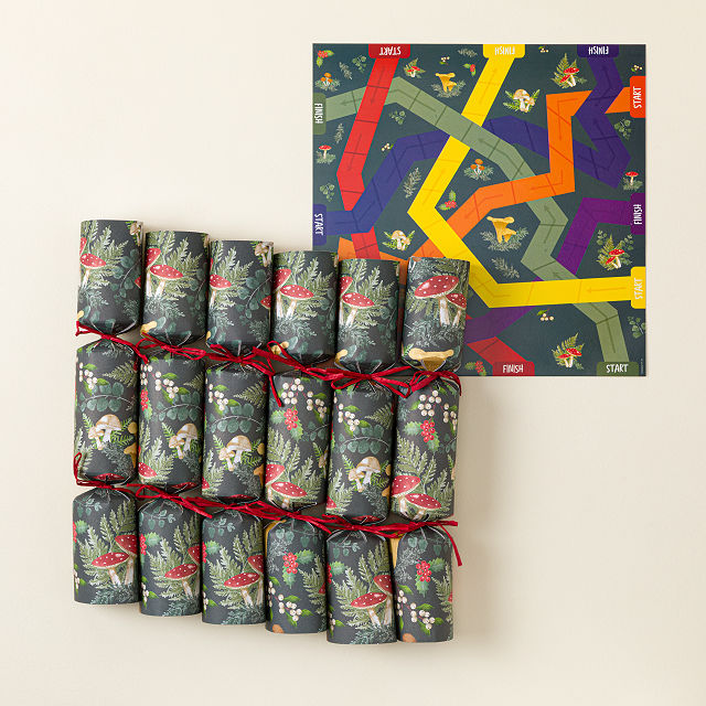 Family Game Night Christmas Crackers