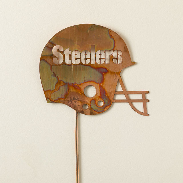 NFL Helmet Garden Stakes