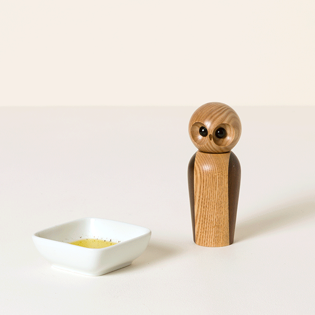 Ollie the Owl Pepper Grinder