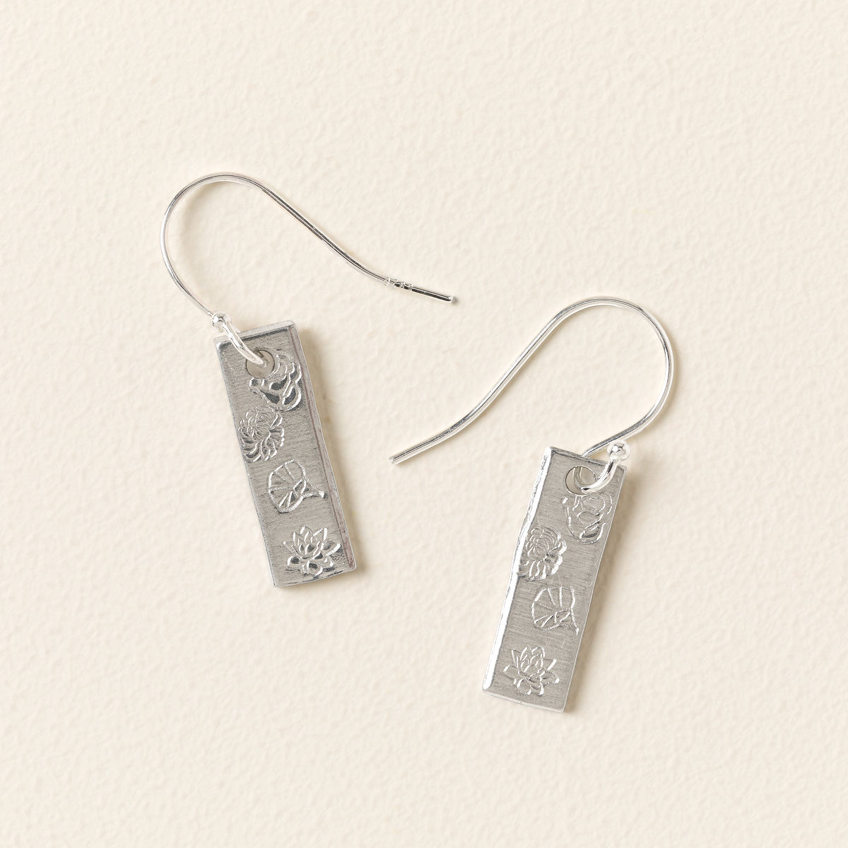 Family Birth Flower Earrings - Silver-plated