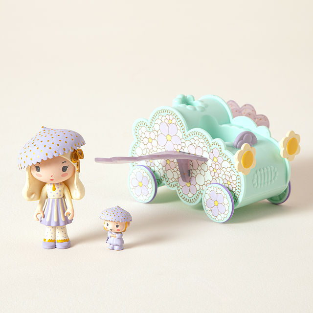 Jil & Jerry with Tiny Car