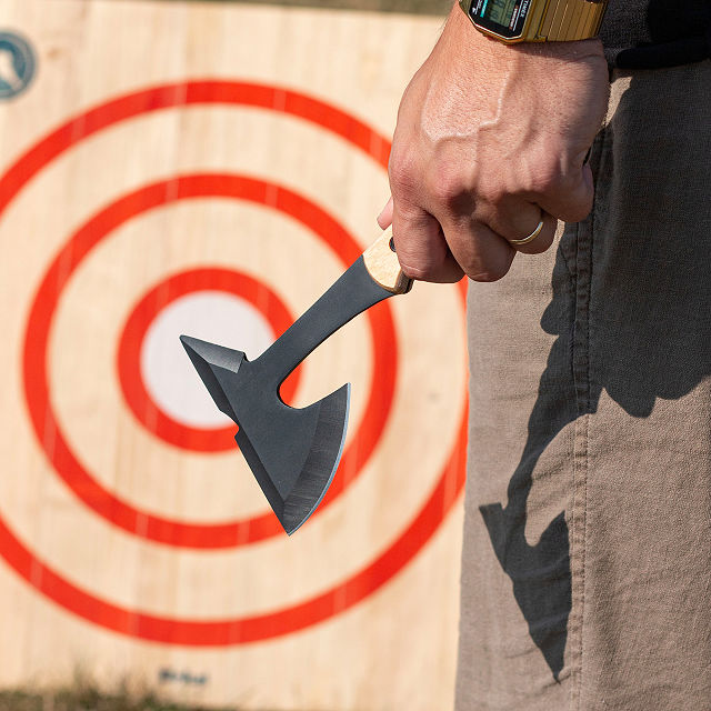Complete Axe Throwing Game Set