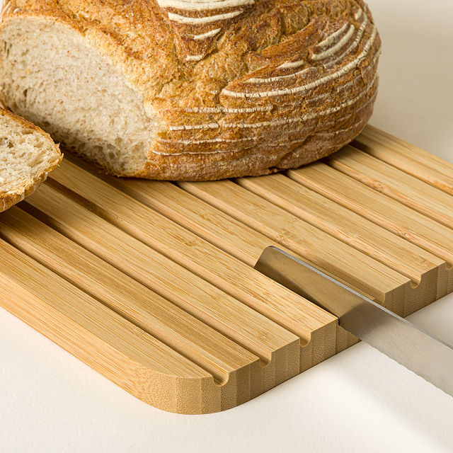 2-in-1 Reversible Cutting Board