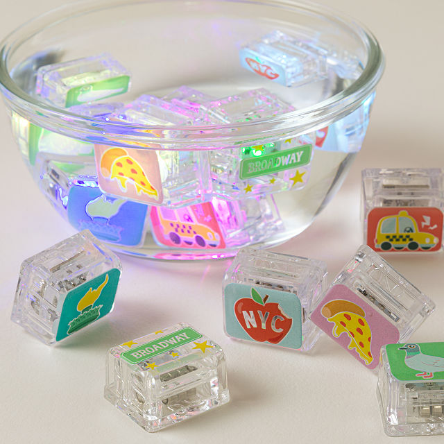 NYC Glowing Bath Time Cubes