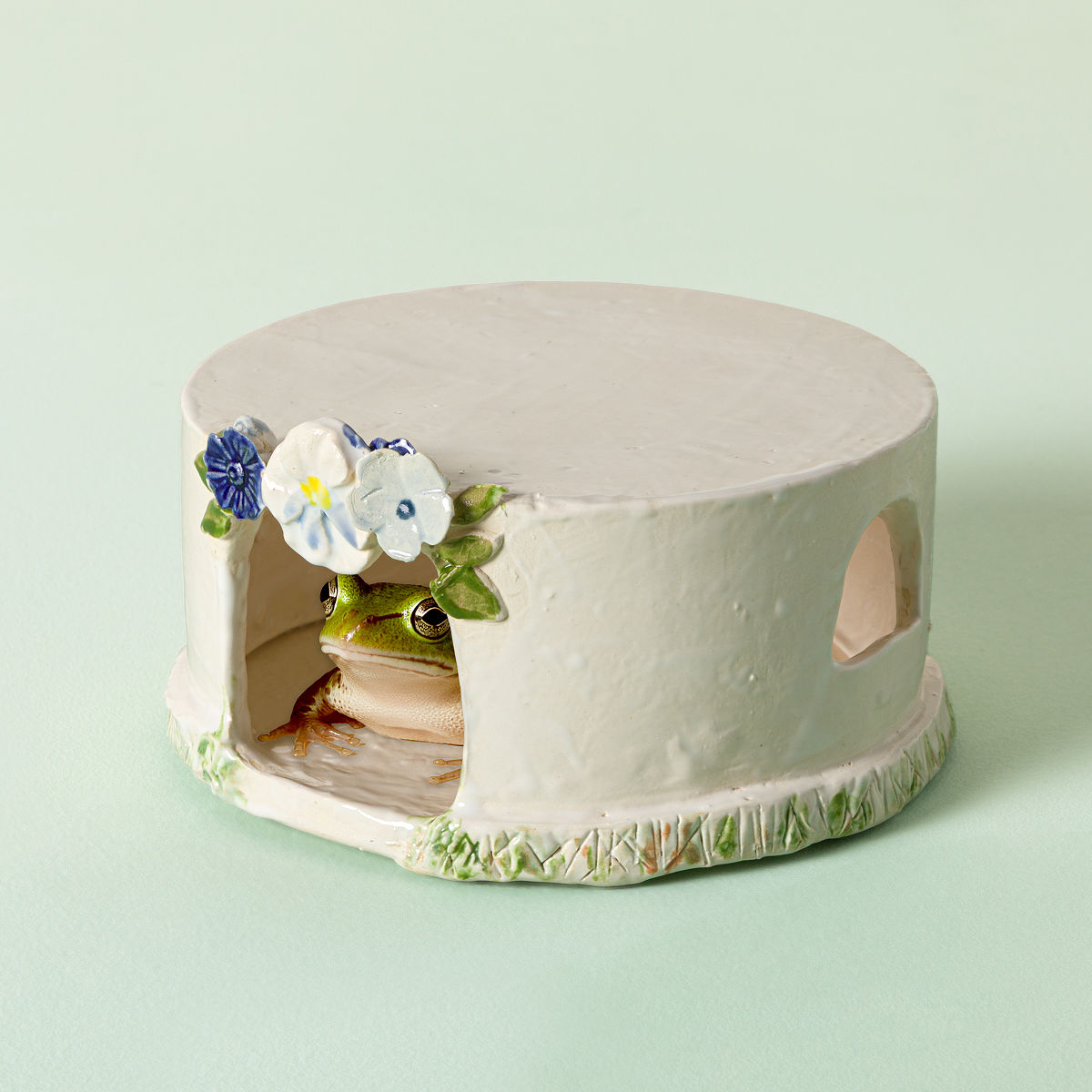 Little Floral Ceramic Toad Home