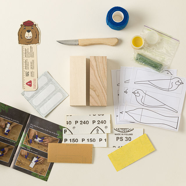 Bird in Hand Beginners Whittling Kit