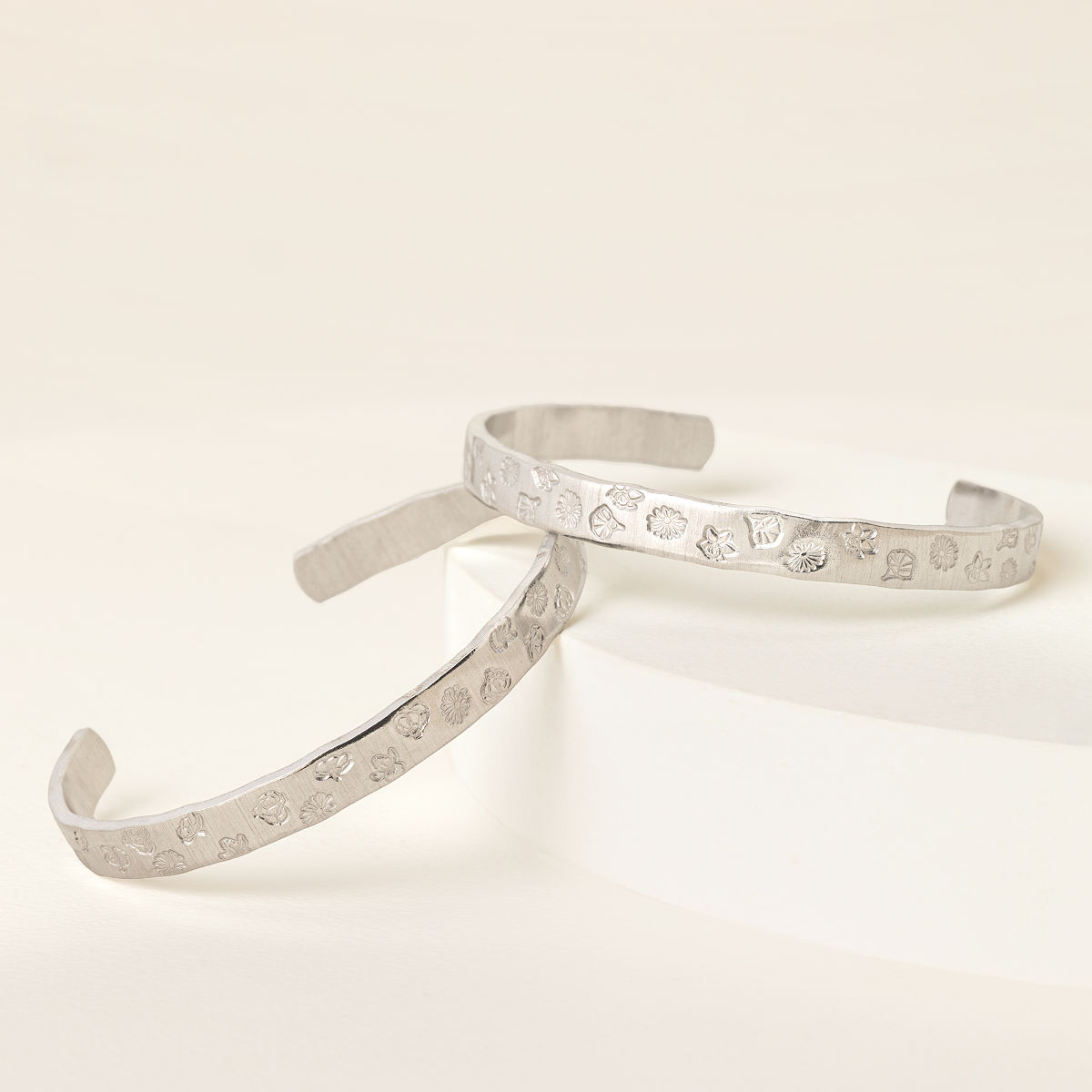 Family Birth Flower Cuff