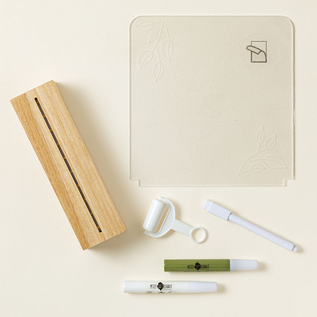 Tiny Prints Light-Up Keepsake Kit
