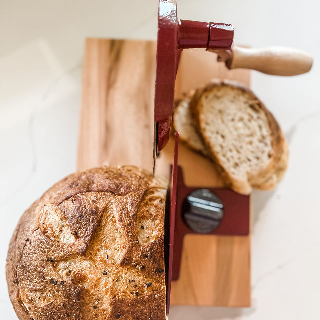 Countertop Bread Slicer