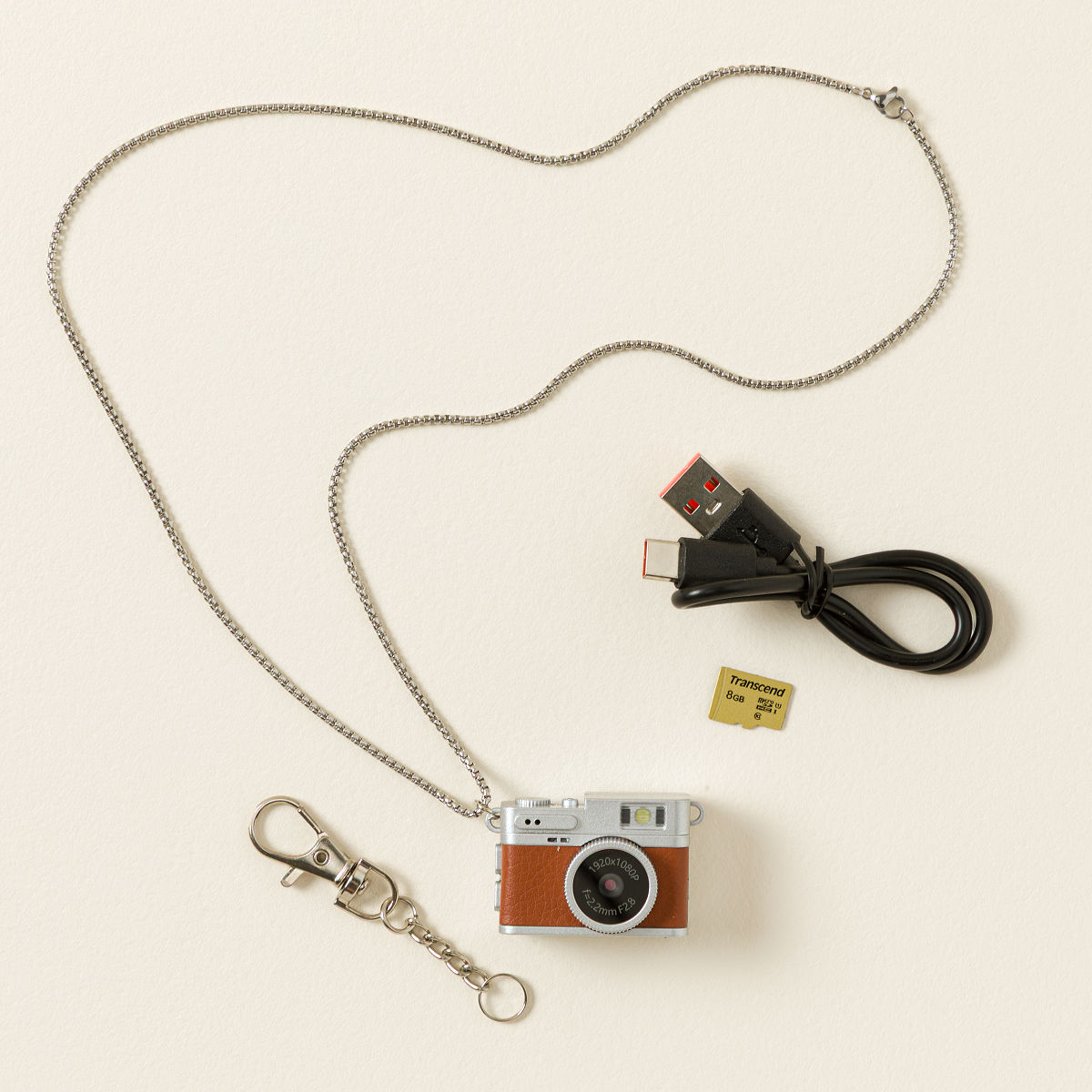 Wearable Retro Mini Camera - 80's Vibes