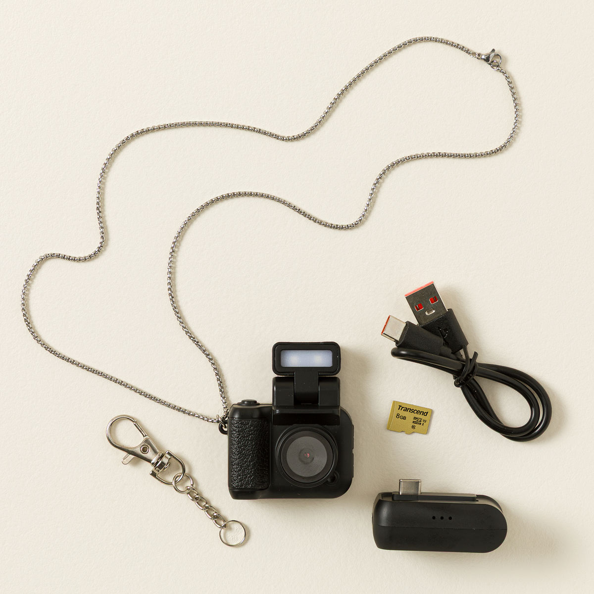 Wearable Retro Mini Camera - 90's Vibes
