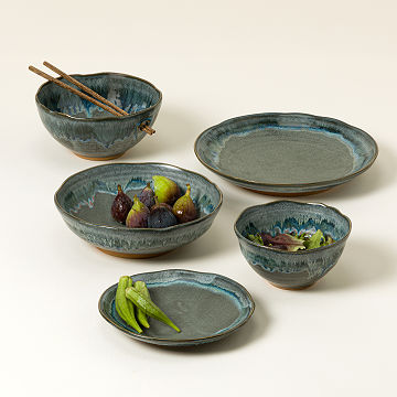 Handmade Ceramic Wavy Dinnerware