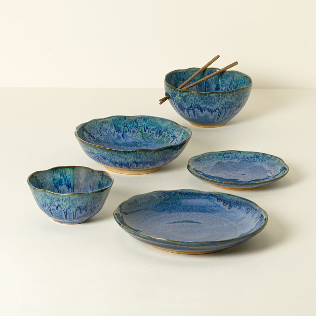 Handmade Ceramic Wavy Dinnerware