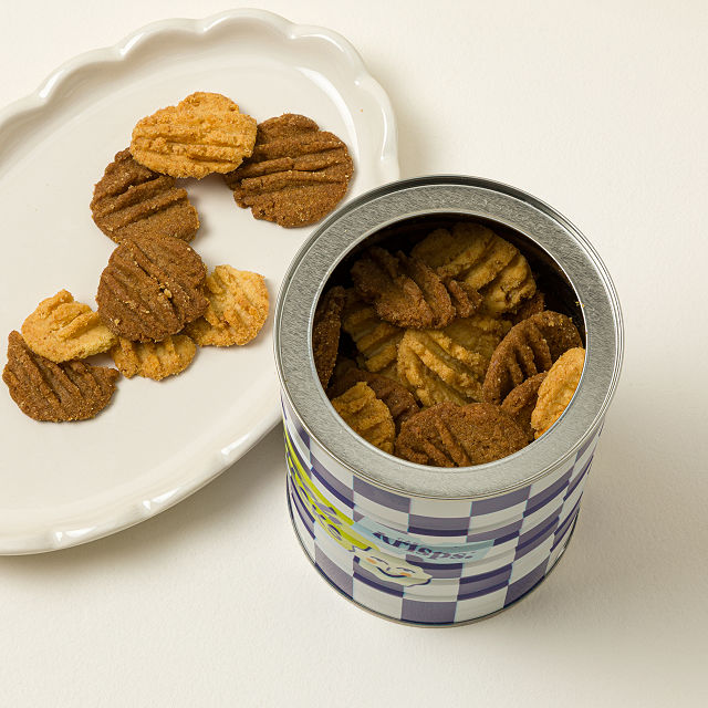 Sweet & Salty Cracker Cookie Tin