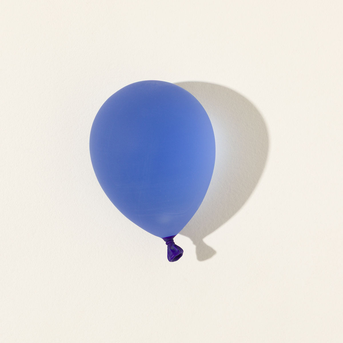 Glass Sculpted Water Balloon - Cool Breeze