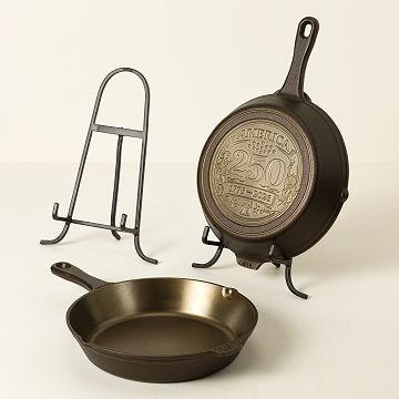 America 250 Cast Iron Pan