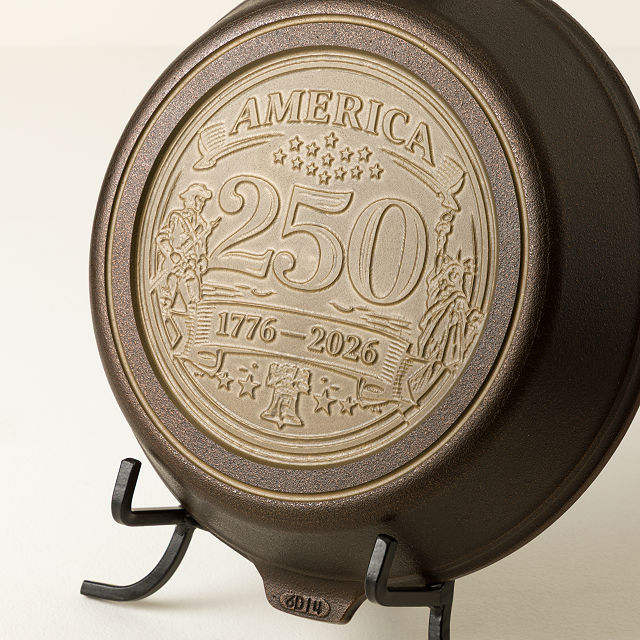 America 250 Cast Iron Pan