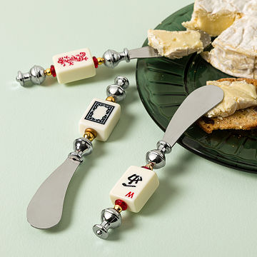 Repurposed Mahjong Tile Spreader