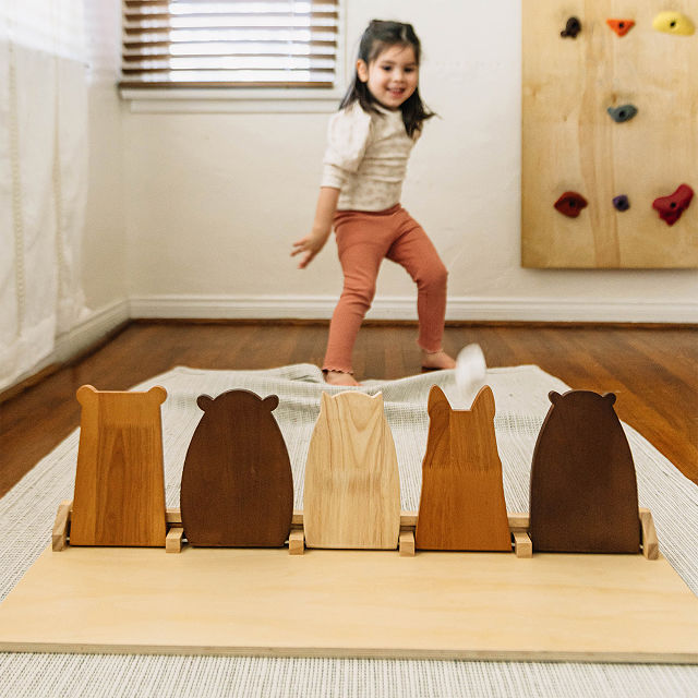 Zoo Crew Indoor Outdoor Bean Bag Toss