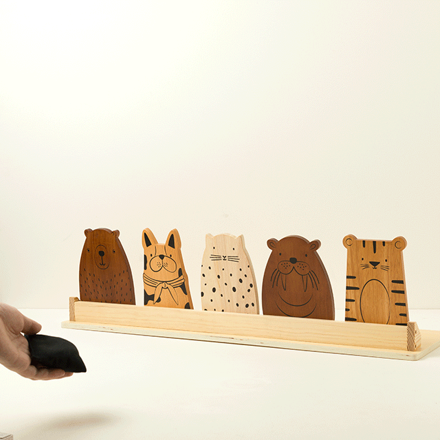 Zoo Crew Indoor Outdoor Bean Bag Toss