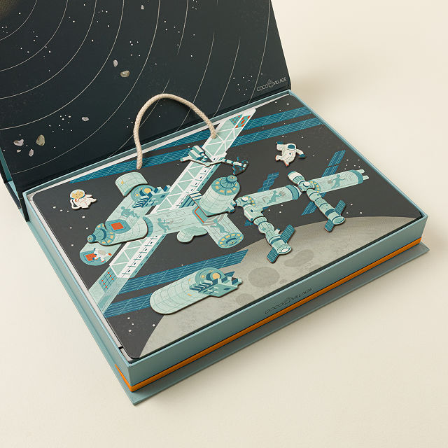 Interactive Magnetic Discovery Encyclopedias