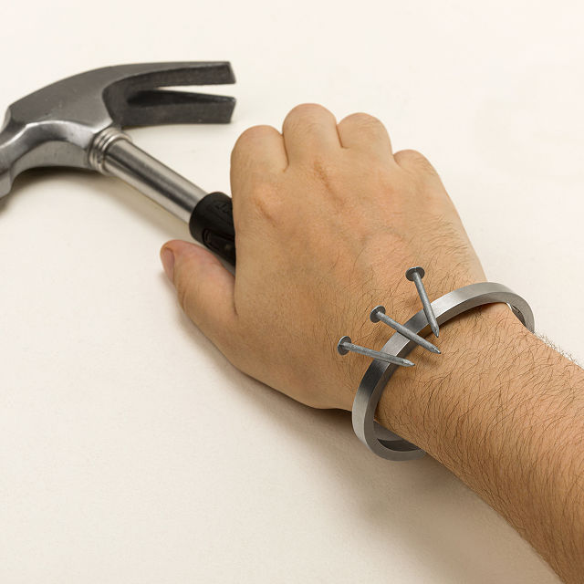 Stay Organized Magnetic Cuff