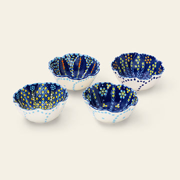 South African Hand-Painted Scalloped Bowl Set