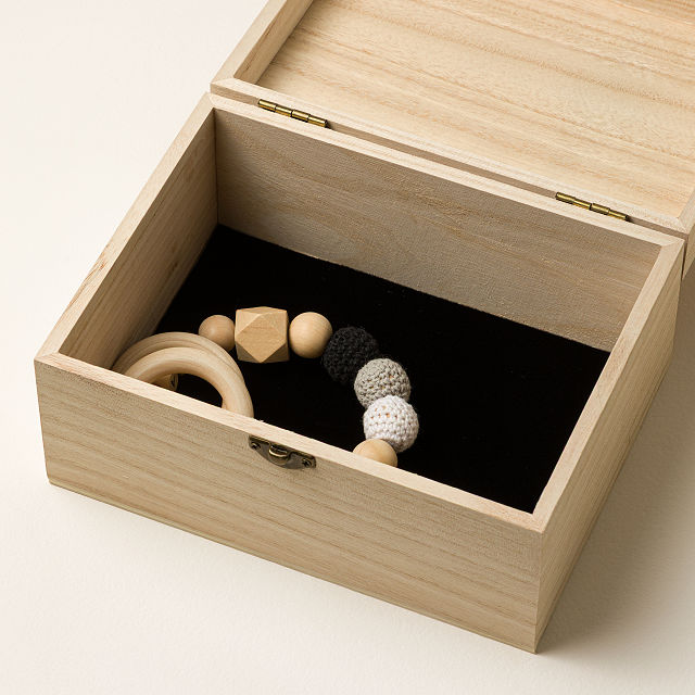 Custom Silhouette Portrait Keepsake Box