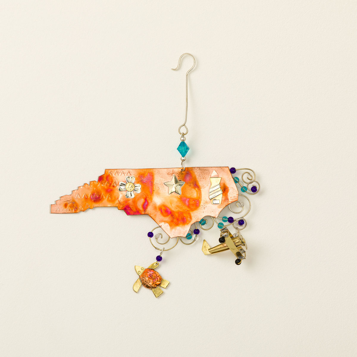State Icons Beaded Metal Ornaments - North Carolina