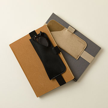 Reader's Keeper Eyeglass Holder