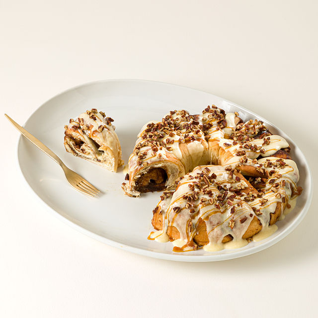 Caramel Pecan Pull Apart Ring
