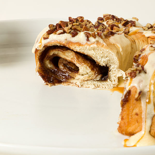 Caramel Pecan Pull Apart Ring