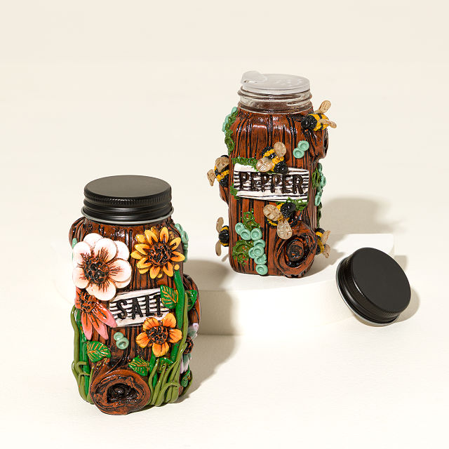 Buzzing Blooms Salt & Pepper Shakers