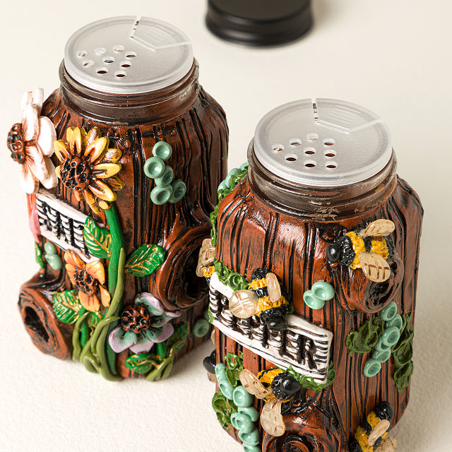 Buzzing Blooms Salt & Pepper Shakers